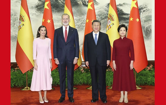 习近平会见西班牙国王费利佩六世